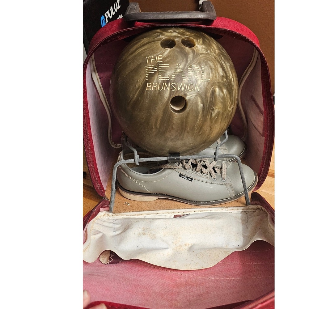 Vintage Brunswick The Pearl Bowling Ball Striker Shoes Size 8 and Red Bag Set